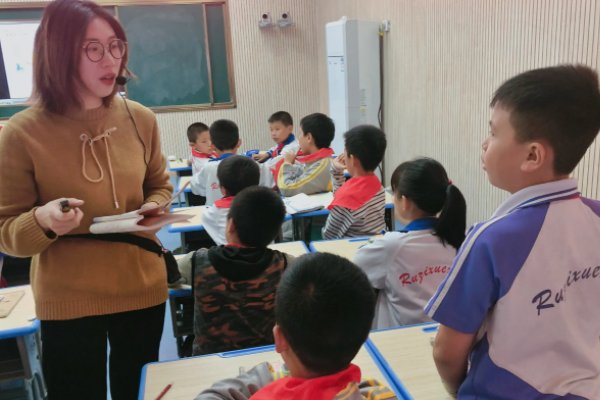 随波逐流与随俗浮沉的区别