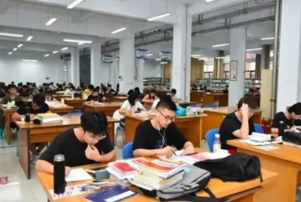 广州大学艺术类2023分数线是多少？
