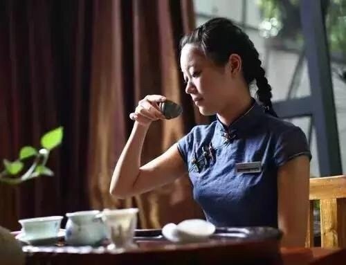 “呷浦呷浦”怎么读？