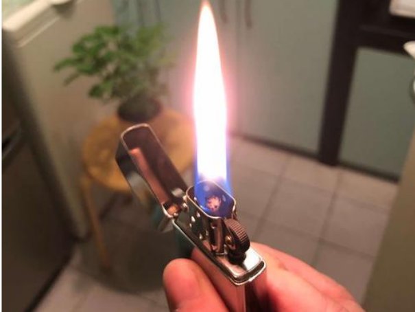没有起子怎么开啤酒瓶