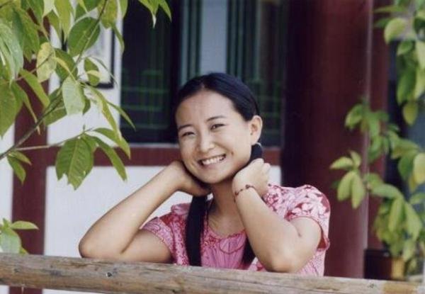 贾玲真实身份曝光！你还只是单纯的以为，她只是一个喜剧演员吗？