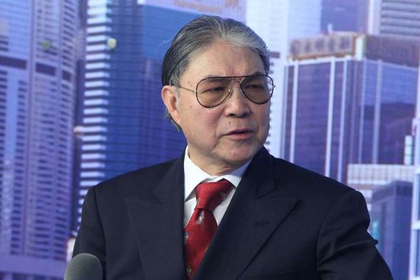 霍震霆在香港是什么地位