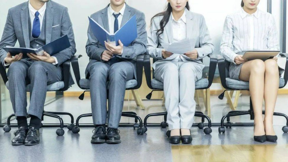 冠必正,纽必结,袜与履,俱紧切。置冠服,有定位,勿乱顿,致污秽是什么意思?