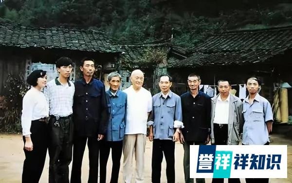 1986年,项南因“晋江假药案”而退休,他说:从此我和福建一刀两断