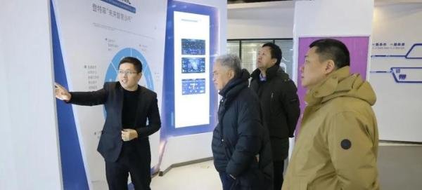 “中国3D打印之父”卢秉恒院士莅临登特菲参观交流