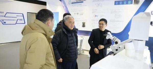 “中国3D打印之父”卢秉恒院士莅临登特菲参观交流