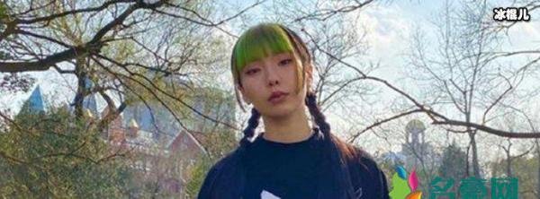 街舞苏恋雅哪里人 详细资料曝光暗黑系吓到了王一博