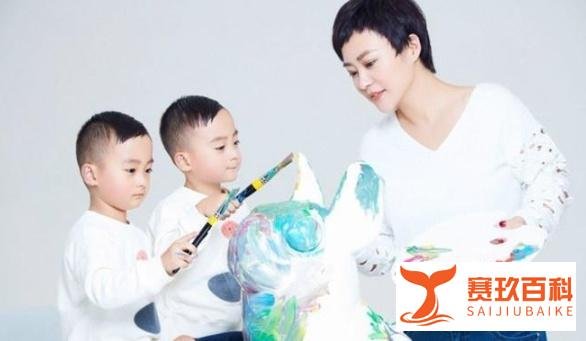 演员郭家铭宣布离婚，突然表白郝蕾，扯出一段不为人知的换角风波