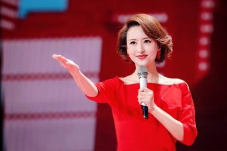 央视主持人张雷