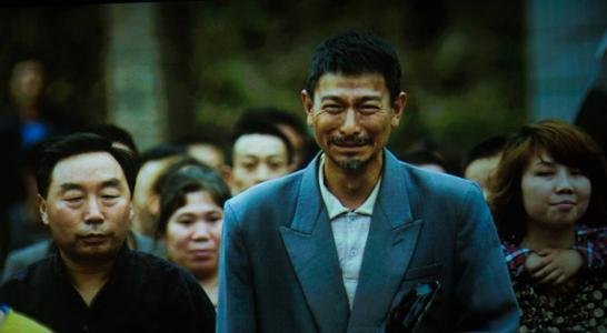 孤独的损失讲的什么故事？
