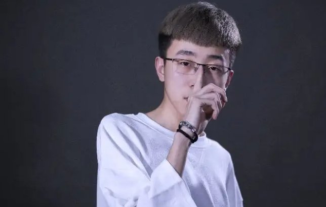 每当我歌词6诗人