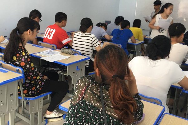 团队介绍英文