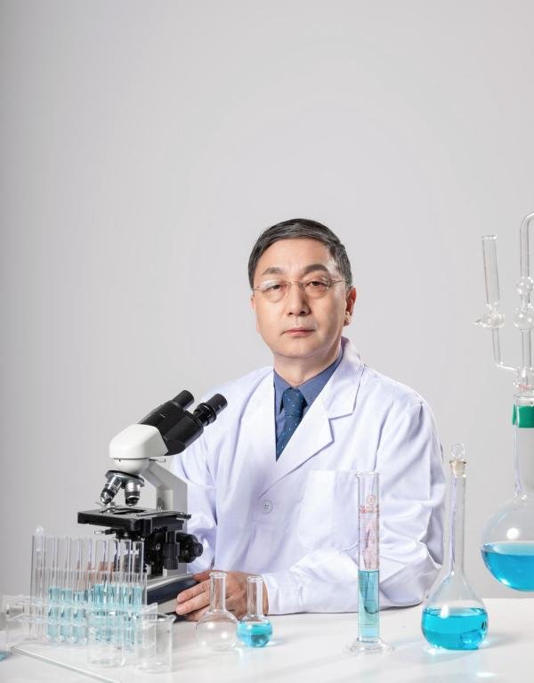 凌沛学：从寒门学子到玻尿酸领域传奇，改写行业格局