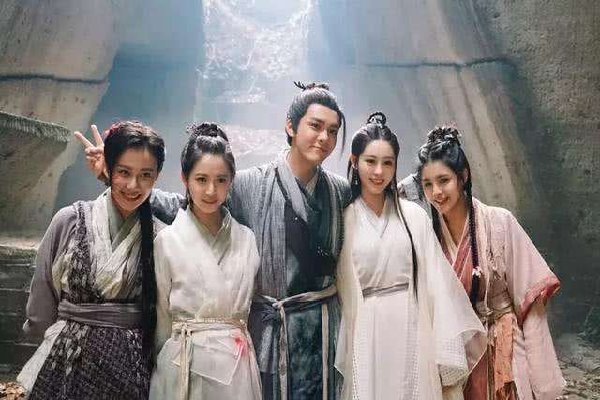 在《倚天屠龙记》里,阳顶天的身世到底有什么秘密?