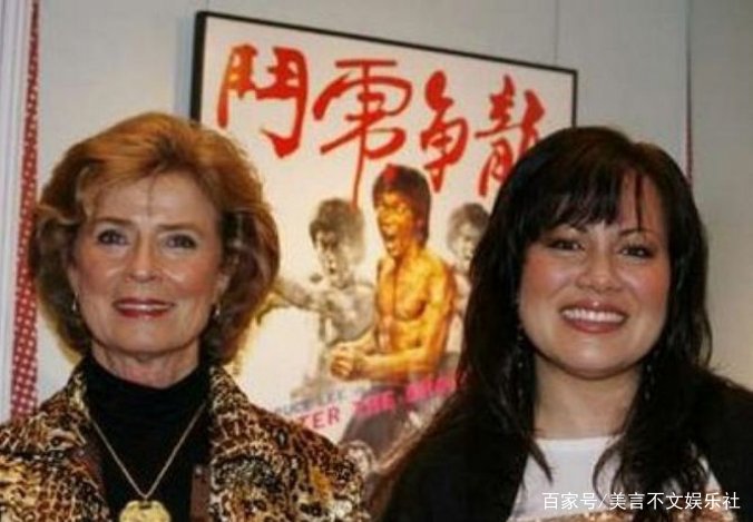 丈夫倒情人床上又丧子,被徒弟骗婚,李小龙老婆琳达如今怎样了?