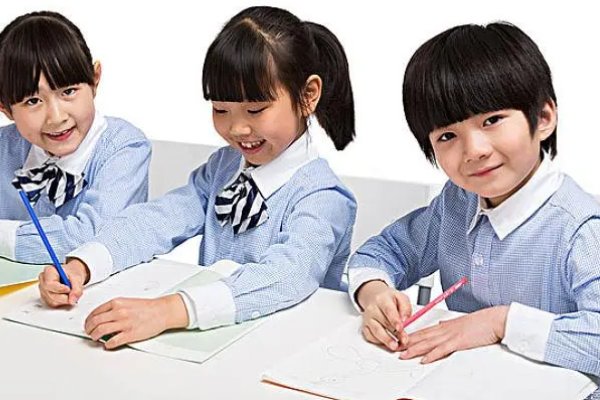 真在田字格的正确写法