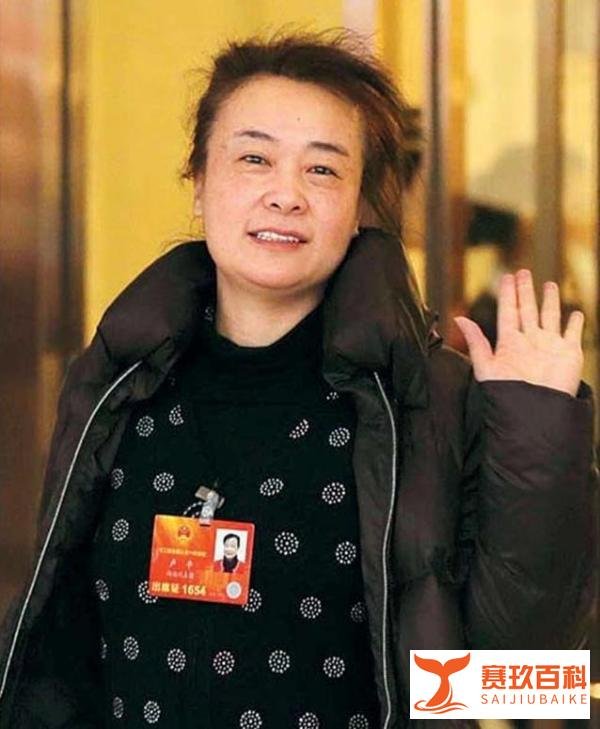 自称坏小孩，竟是“千亿女烟王”？敛财4亿多，只为支持情人事业？