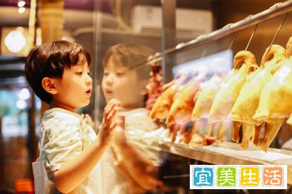 瑞幸申请注册“YYDS歪歪滴艾斯”商标，脆脆猫获得近千万元天使轮融资 | FoodTalks早报