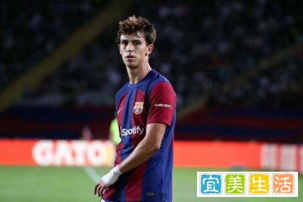 ?巴萨冬窗首签曝光,莱万或互换交易离队,巴萨新三叉戟诞生