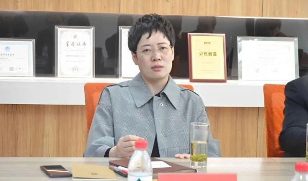 保定市高阳县政府县长蒋东方、河北省数字经济联合会长吴显国一行莅临火石创造调研