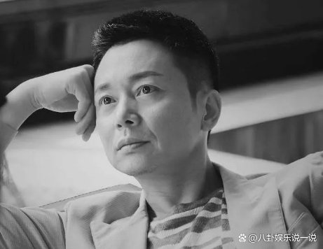 “大佬”刘奕君，曾是人间绝色，大器晚成的他经历了什么?