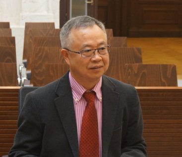 童之伟的介绍