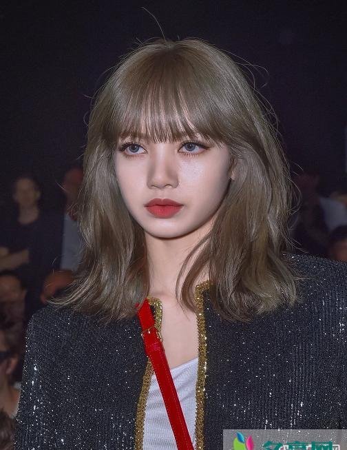 买米当卡泰语什么意思？Lisa被称为人间芭比