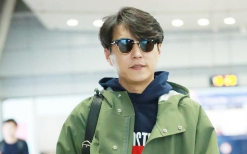靳东人设崩塌事件是什么情况?