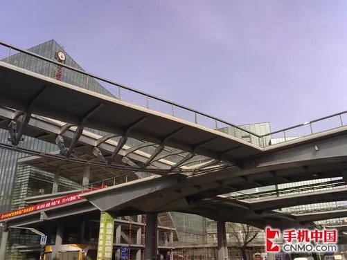 视频直播手机铁人三项赛 主流功能大PK