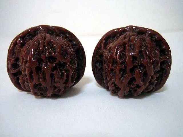 如何挑选文玩核桃?