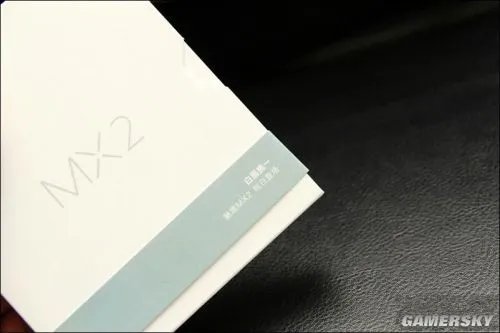 意外亮相!白色版魅族MX2开箱图赏