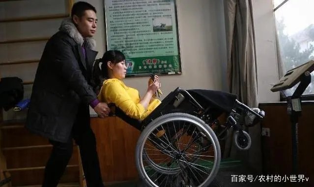 “最美教师”张丽莉为救学生失去双腿,主动向丈夫提离婚,现状如何?