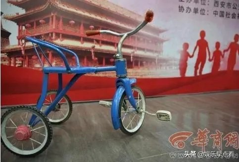 李静芝怎么找到嘉嘉的?