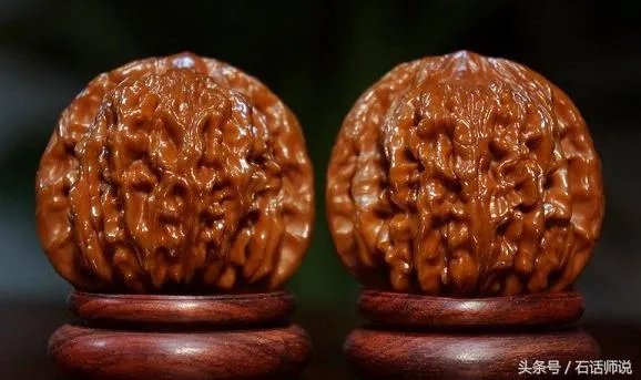 如何挑选文玩核桃?