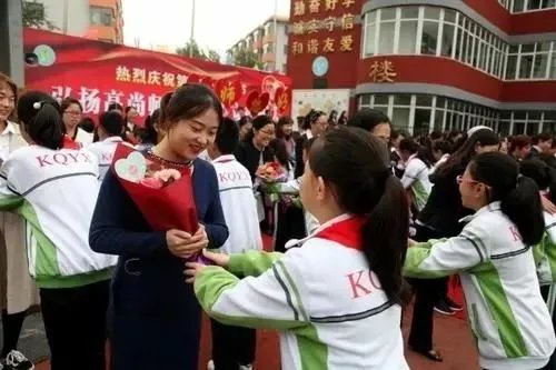 教师节写给语文老师的祝福语