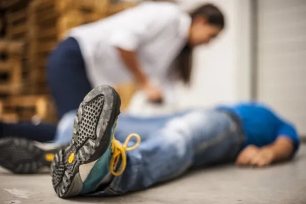 正能量！男子打球时突发猝死，6名协和医生挺身施救