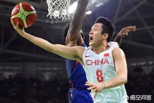 丁彦雨航蝉联CBA常规赛MVP!怎么评价小丁这赛季的表现?