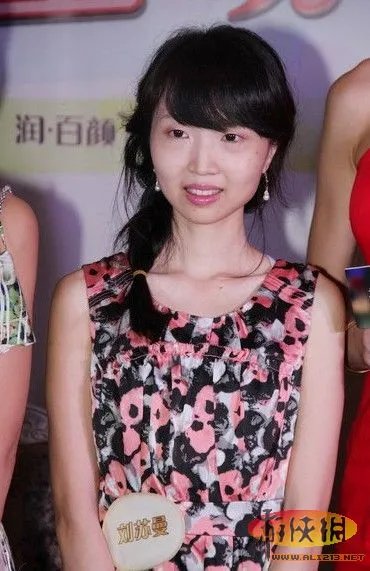 《非诚勿扰》女嘉宾组团整容 博士女要变周冬雨