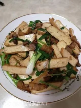 自己晒腊肉