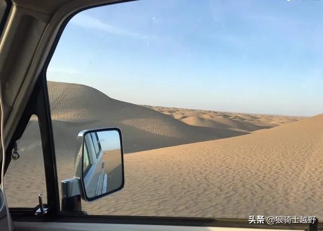 新疆塔克拉玛干沙漠能去旅游吗?