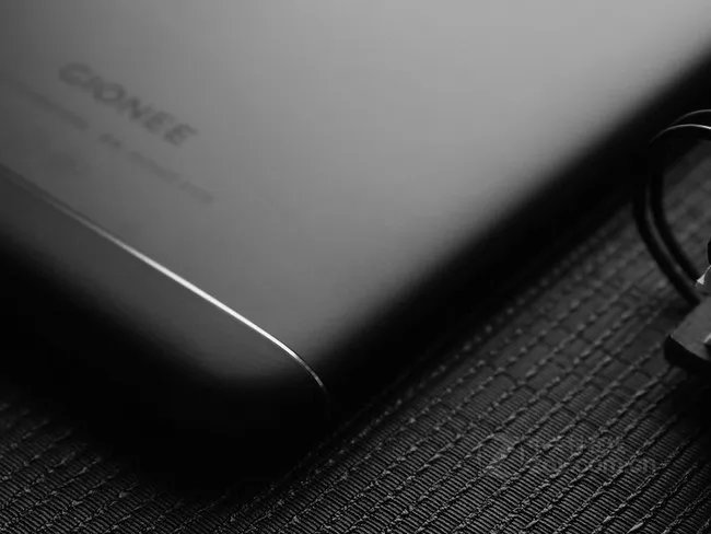 金立(gionee)S10B手机( 樱花金 4GB+64GB版 全网通) 京东1599元(满送)