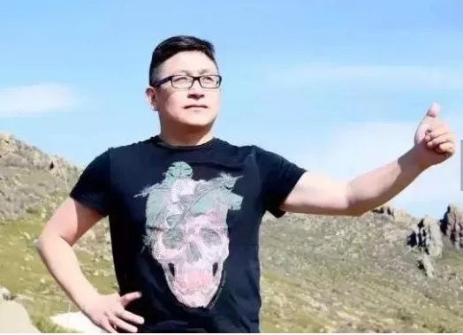 汪峰发文悼念的好友是谁?