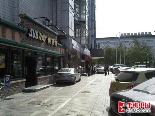 视频直播手机铁人三项赛 主流功能大PK