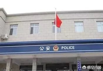 西安村民春节改麦田为停车场，一天收入2000元，你怎么看？