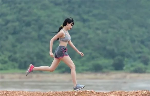 教育部发出信号:中考体育将达到语数外同分值水平