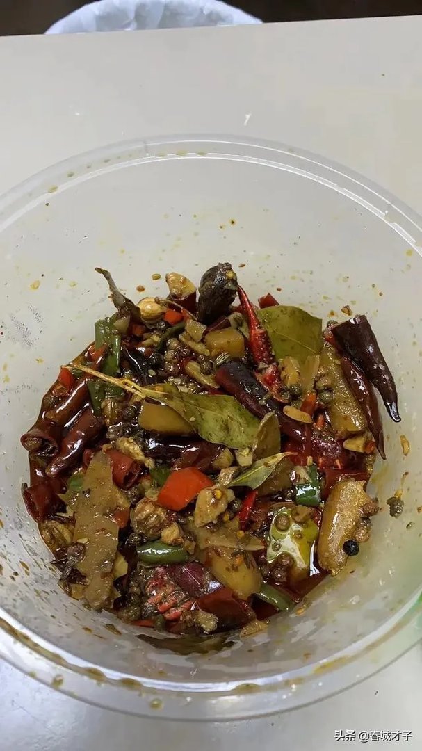 如何看待每日三餐全靠外卖,年轻姑娘血浆变成猪油色这一则新闻?