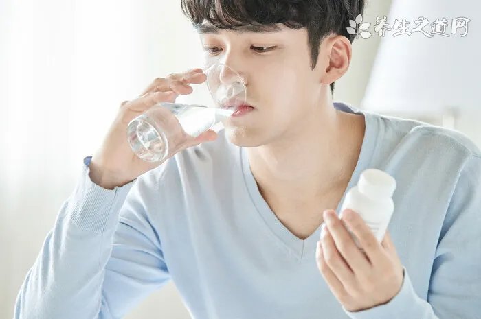 刘雨欣水下换装秀身材 成功减肥变美人鱼