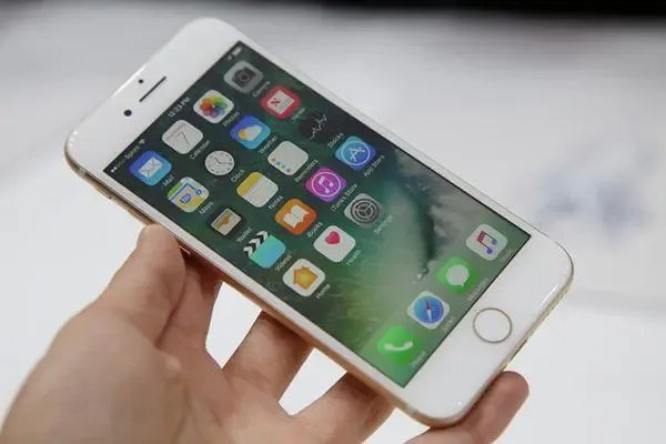 iPhone全系支持电量百分比，这个小改动有什么意义?