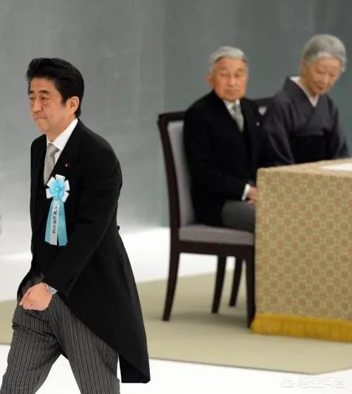 安倍晋三敢废除天皇吗?