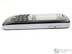 黑莓8800